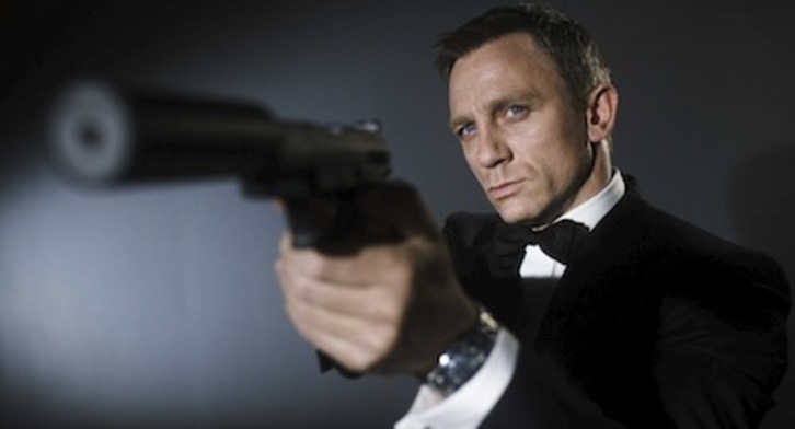 Daniel Craig, James Bonden paperean.