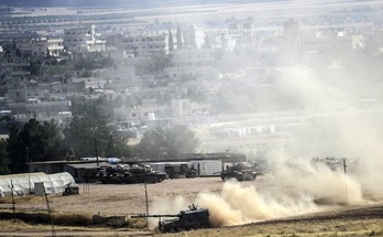 El enclave kurdo de Kobane, fotografiado desde la zona fronteriza con Turquía. (Bulent KILIC/AFP PHOTO)