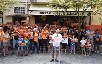 Hotza elkartearen defentsan egindako mobilizazioa. (Andoni CANELLADA / ARGAZKI PRESS)