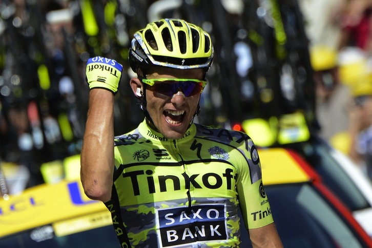 Rafal Majka celebra la victoria en Cauterets. (Jeff PACHOUD / AFP)