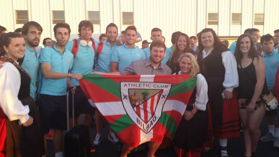 Familia argazkia atera dute. (BOISEKO ATHLETIC PEÑA)