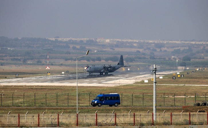 Un caza turco en la base aérea de Incirlik, en el sudeste de Turquía. (AFP)