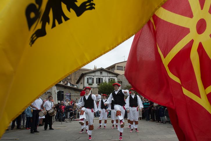 Acto celebrado este mediodía en Iruñea. (Jagoba MANTEROLA / ARGAZKI PRESS)