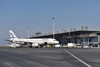 El aeropuerto de Tesalónica es uno de los que se han privatizado. (Louisa GOULIAMAKI / AFP)
