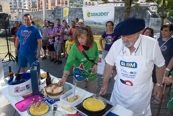 Presentación del desafío de Bilboko Konpartsak. (Monika DEL VALLE/ARGAZKI PRESS)