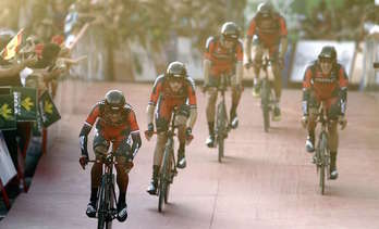 BMC llega a meta, sano y salvo. (José JORDAN | AFP)