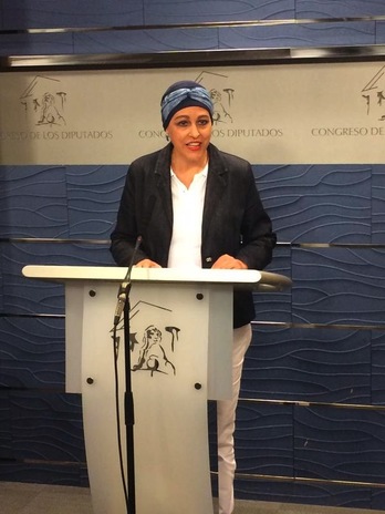 La diputada del PSOE Magdalena Valerio ha sido la encargada de presentar el recurso. (@gpscongreso)