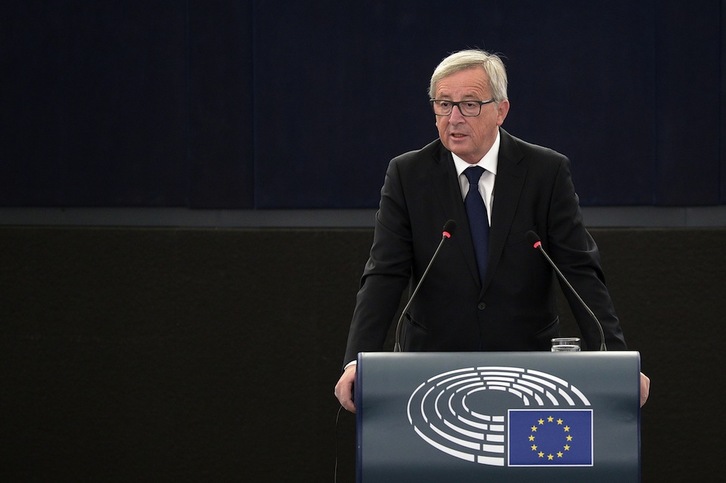 Juncker, durante su intervención en el Parlamento europeo. (Frederick FLORIN / AFP)