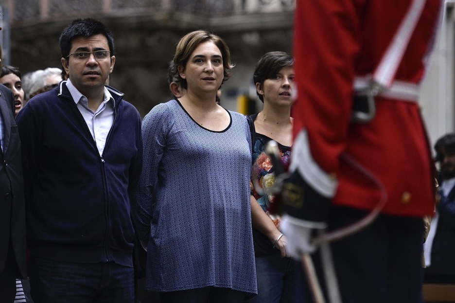 La alcaldesa de Barcelona, Ada Colau, en el homenaje a Casanova. (Josep LAGO / AFP) La alcaldesa de Barcelona, Ada Colau, en el homenaje a Casanova. (Josep LAGO / AFP)