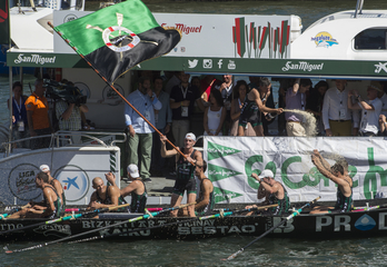 Kaiku celebrando la victoria. (ARGAZKI PRESS)