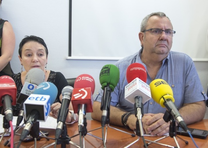 El abogado y senador de Amaiur Iñaki Goioaga, junto a la letrada Jone Goirizelaia. (Marisol RAMIREZ/ARGAZKI PRESS)