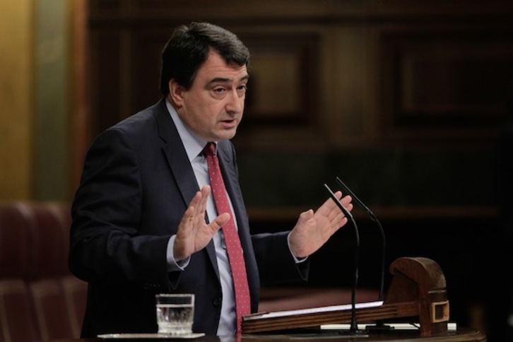 El diputado del PNV, Aitor Esteban, durante una intervención en el Congreso. (J. DANAE/ARGAZKI PRESS)