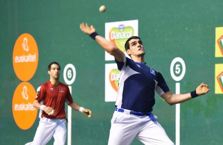 Ezkurdiak 22-7 irabazi dio Arretxeri. (Andoni CANELLADA/ARGAZKI PRESS)