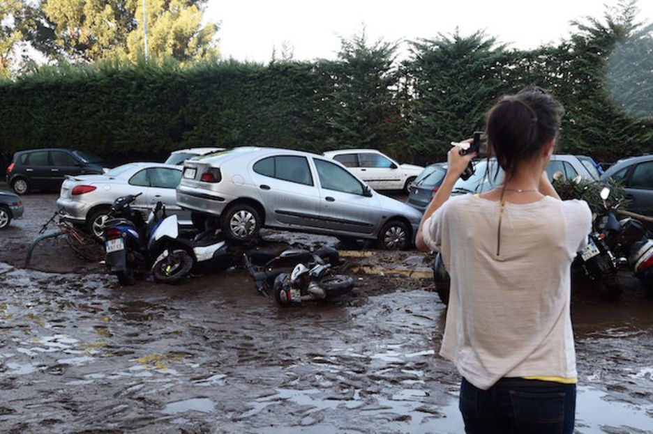 A primera hora de la mañana las autoridades confirmaban la muerte de al menos 13 personas. (Boris HORVAT | AFP)