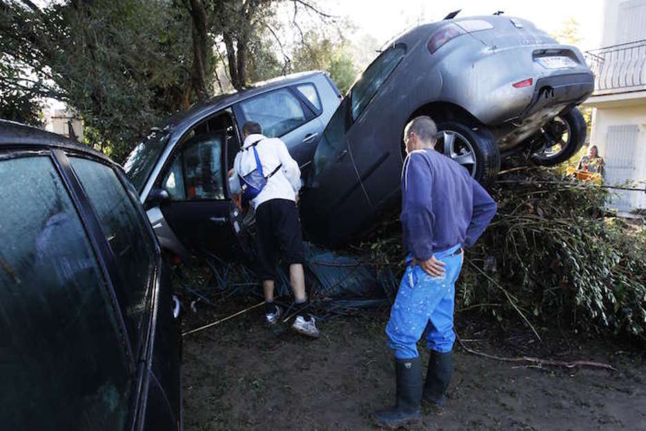 Más tarde confirmaban la muerte de 16 personas y la desaparición de otras 3. (JEAN-CHRISTOPHE MAGNENET | AFP) 