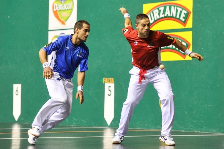 Olaizola ha vencido muy fácil a Bengoetxea. (Idoia ZABALETA/ARGAZKI PRESS)