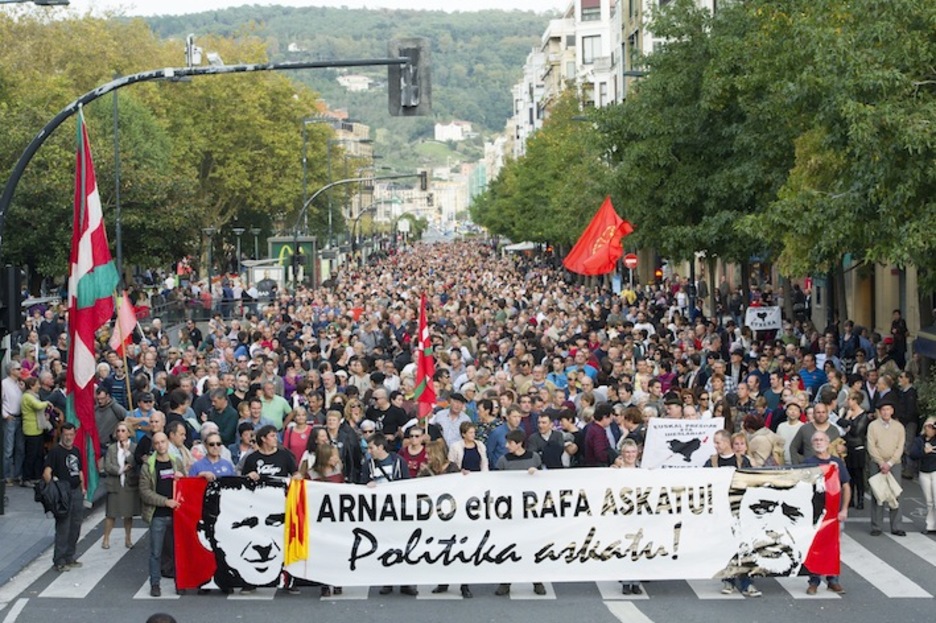 Manifestazioa Bulebarrean barrena. (Juan Carlos RUIZ/ARGAZKI PRESS) Manifestazioa Bulebarrean barrena. (Juan Carlos RUIZ/ARGAZKI PRESS)