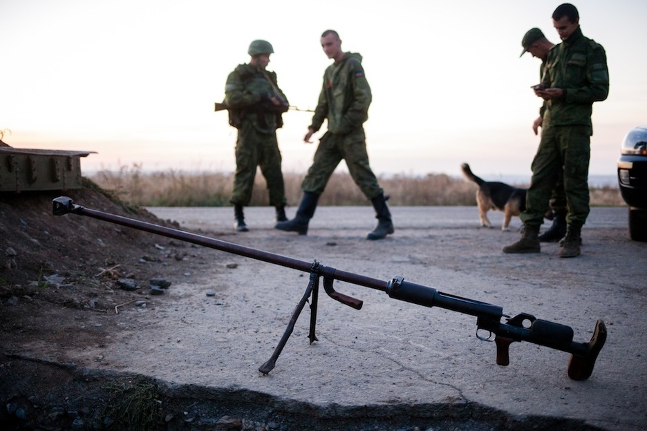 Fusil antitanque de la II Guerra Mundial, todavía en uso. (Juan TEIXEIRA)