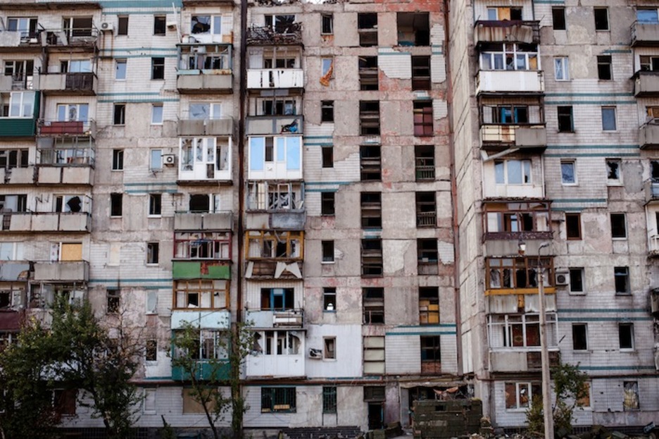 Los alrededores del aeropuerto de Donetsk están completamente destrozados por los combates. (Juan TEIXEIRA)