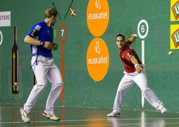 Un lance del encuentro entre Bengoetxea VI y Artola. (Gorka RUBIO/ARGAZKI PRESS)