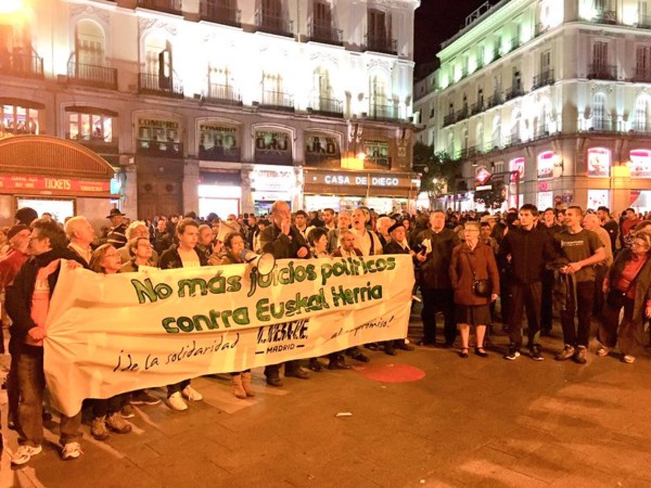 La manifestación ha convocado a cientos de personas entre Atocha y Sol. (@diegolotito)