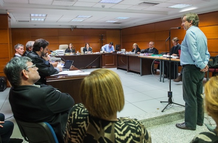 El antiguo médico de Urdaibai, Gorka Garay, durante su declaración en el juicio. (Marisol RAMÍREZ / ARGAZKI PRESS)