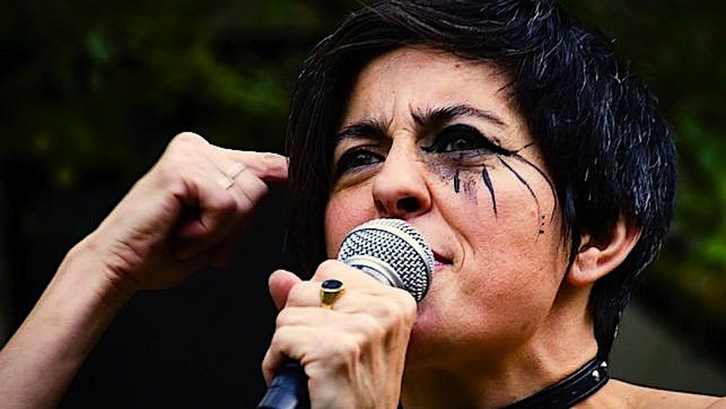 La Chula Potra, en una actuación previa