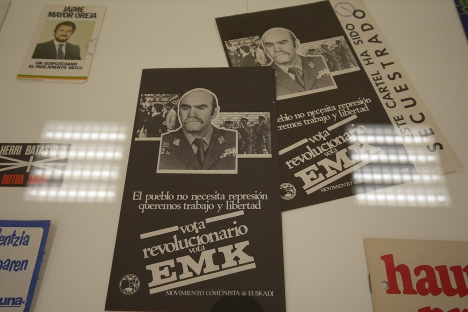 Un cartel de EMK que fue censurado. (Gotzon ARANBURU)