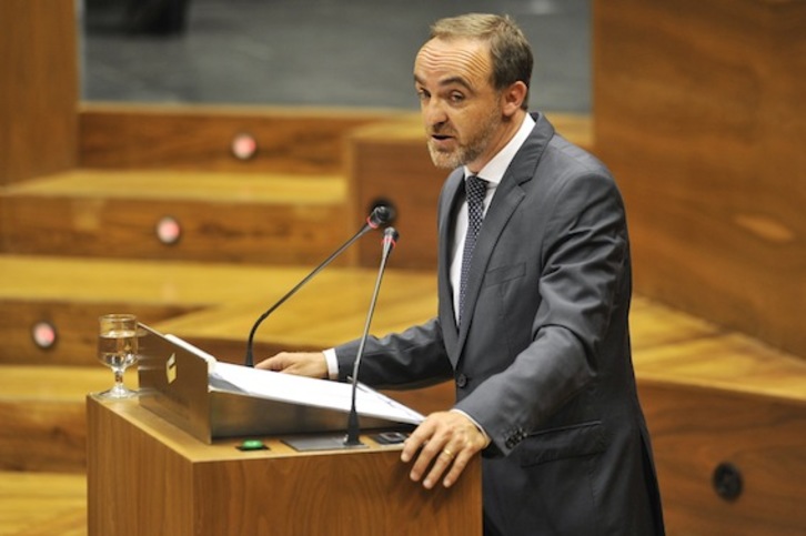 El portavoz parlamentario de UPN, José Javier Esparza, en una intervención anterior. (Idoia ZABALETA/ARGAZKI PRESS)