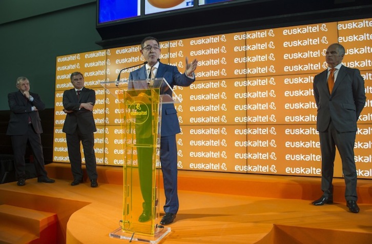El presidente de Euskaltel, Alberto García Erauzkin, el día de la salida a Bolsa. (Monika DEL VALLE/ARGAZKI PRESS)
