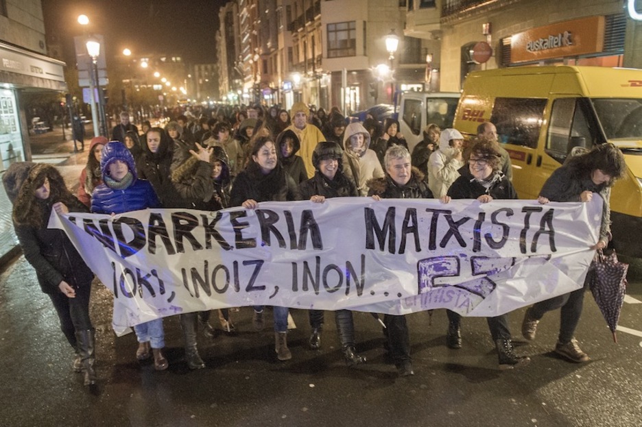 Manifestación en Donostia contra viento y marea. (Juan Carlos RUIZ / ARGAZKI PRESS)