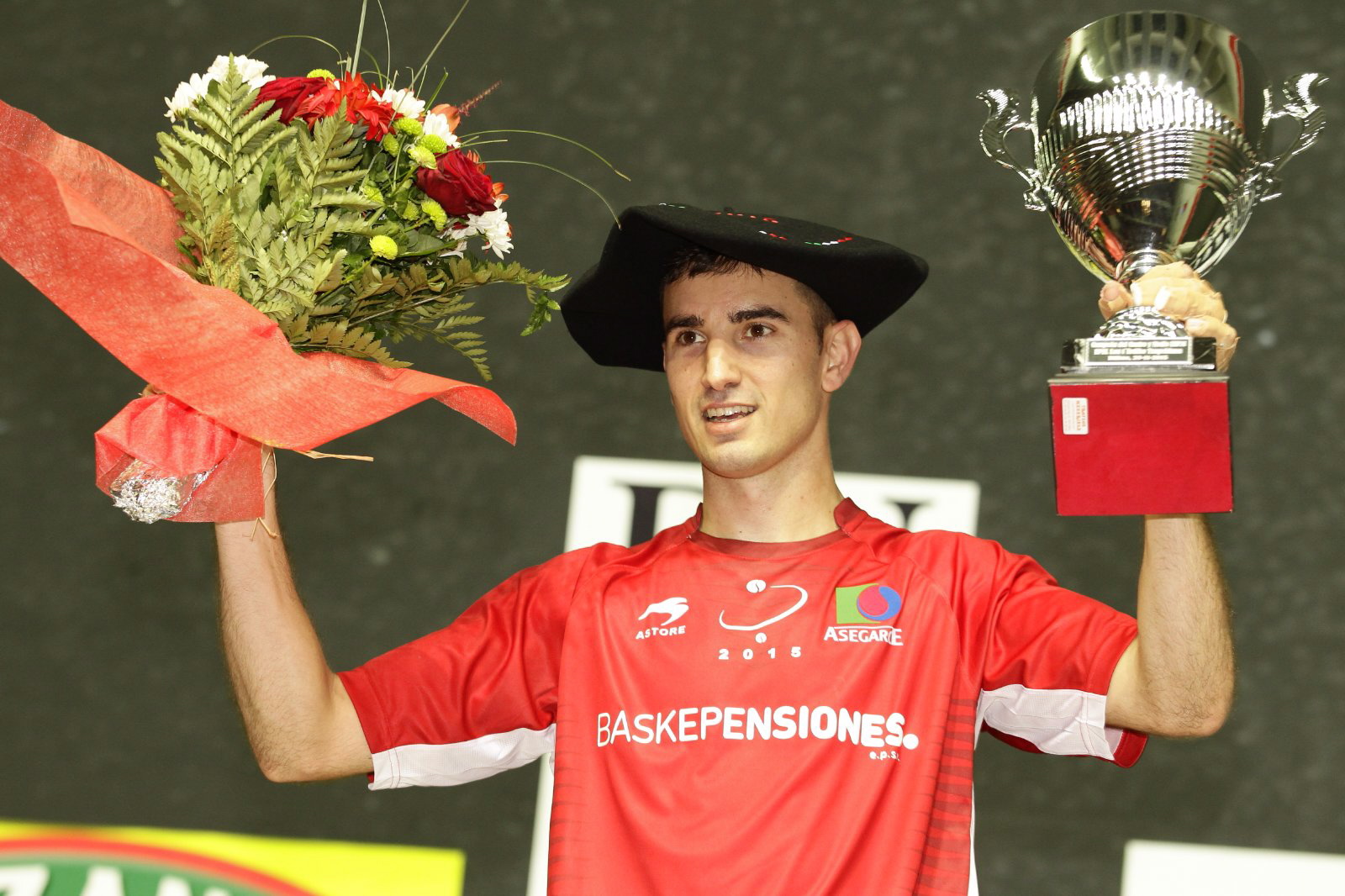 Urrutikoetxea, amore ematen ez duen txapeldun berria Kirolak Naiz