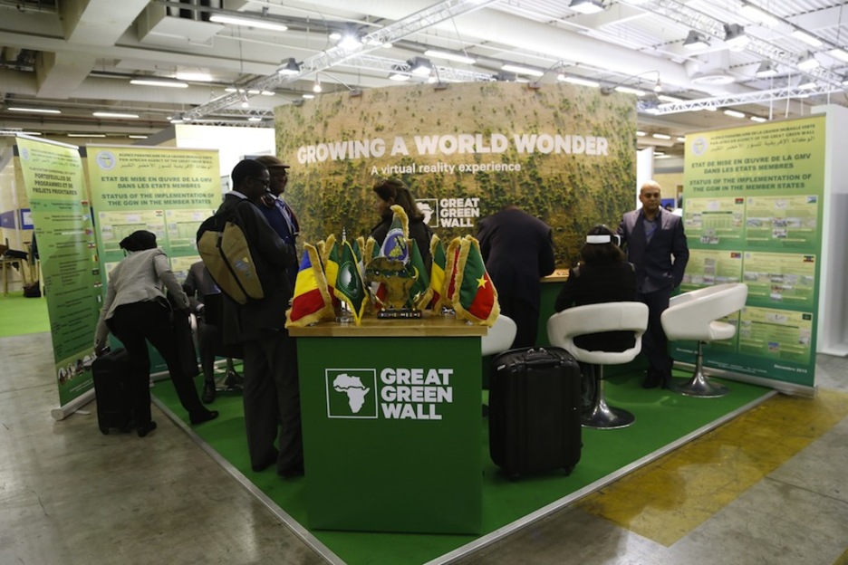Stand del Gran Muro Verde africano, Great Green Wall en inglés. (THOMAS SAMSON / AFP) Stand del Gran Muro Verde africano, Great Green Wall en inglés. (THOMAS SAMSON / AFP)