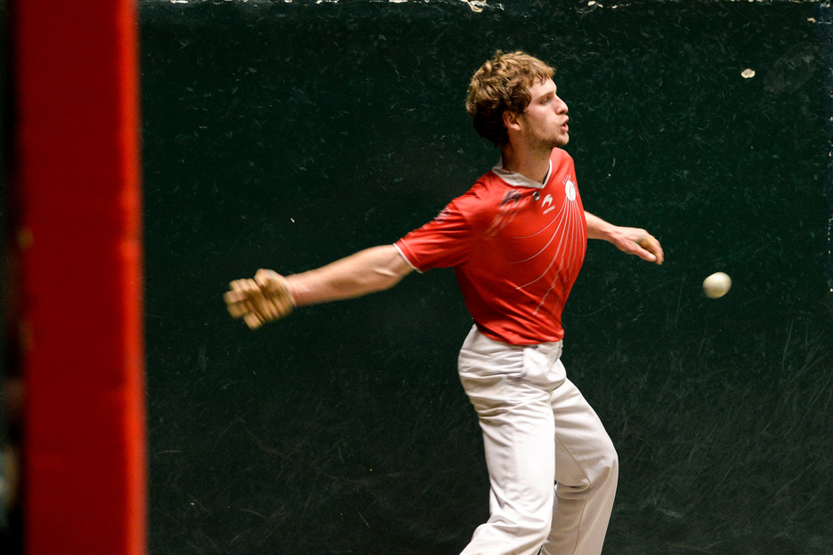 Antton Monce-Ondars affrontera Thierry Harismendy au 2e tour. © Isabelle MIQUELESTORENA