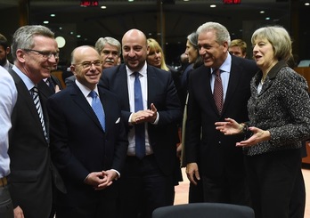 Participantes en la reunión de los ministros de Interior. (Emmanuel DUNAND / AFP)