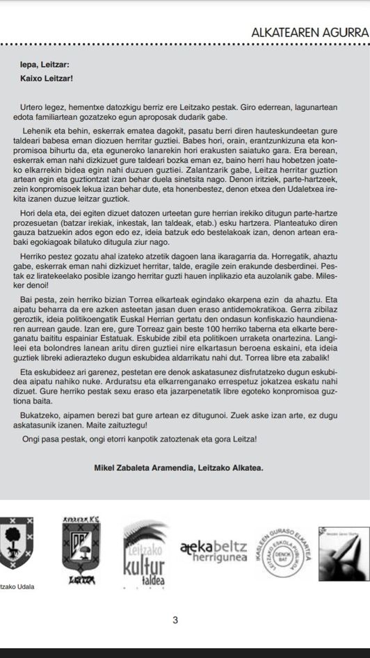 Saludo del alcalde en el programa de fiestas de Leitza. (NAIZ) 