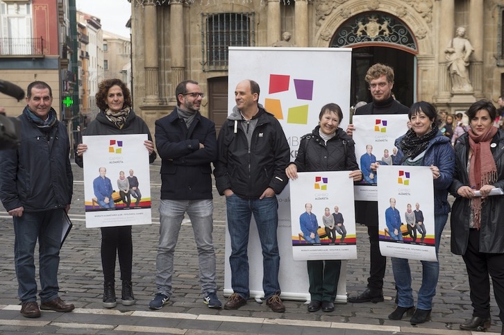 Comparecencia en la Plaza del Ayuntamiento de Iruñea de Aldaketa, la candidatura conjunta al Senado. (Iñigo URIZ / ARGAZKI PRESS)