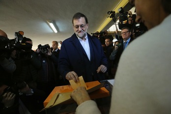 Mariano Rajoy volvería a ser el más votado. (César Manso / AFP)