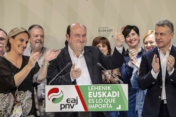 Andoni Ortuzar, EAJko presidentea, atzo bozen balorazioa egin zuenean. (Aritz LOIOLA/ARGAZKI PRESS)