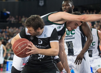 Bilbao Basket ha ganado al Joventut en Miribilla. (ARGAZKI PRESS)
