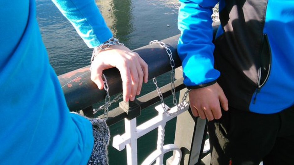 La iniciativa #DeserritikEtxera ha sido impulsada por Ernai. (@Ernaigazte)