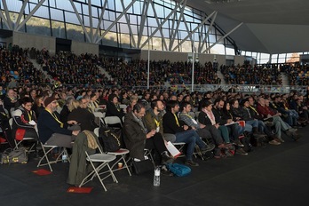 Imagen de la asamblea de la CUP del pasado domingo en Sabadell. (Josep LAGO/AFP)