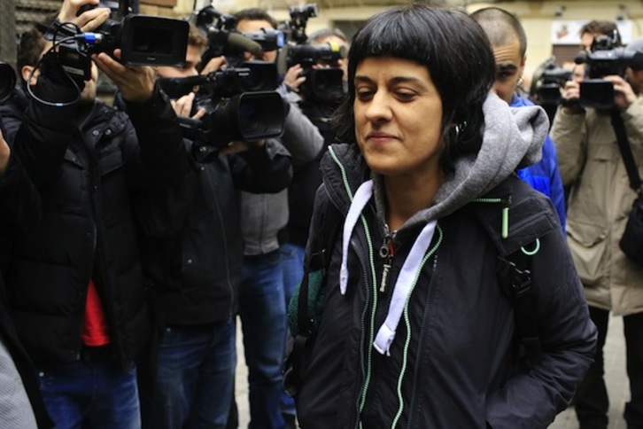 Anna Gabriel, en la reunión de ayer de la CUP. (Pau BARRENA/AFP)