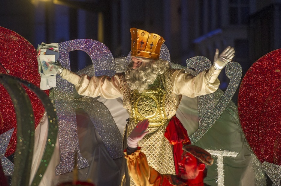Melchor saluda en Gasteiz. (Juanan RUIZ / ARGAZKI PRESS)