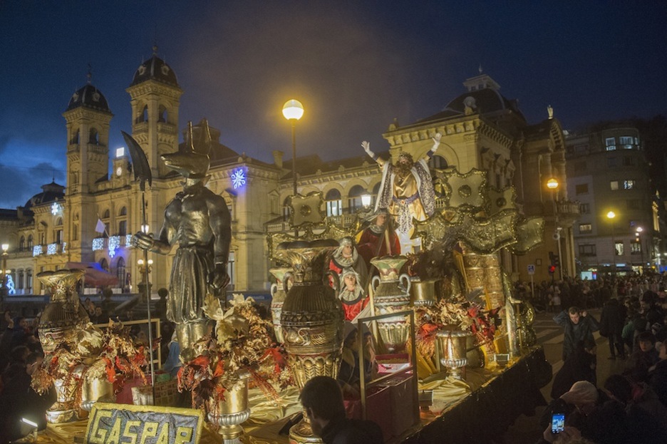 Carroza de Gaspar en Donostia. (Juan Carlos RUIZ / ARGAZKI PRESS)