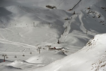 La estación de esquí de Val d’Isère, donde se produjo el alud. (Philippe DESMAZES) 