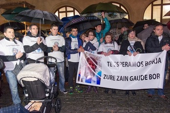 Concentración celebrada en Gasteiz por Borja Lázaro. (Juanan RUIZ / ARGAZKI PRESS)