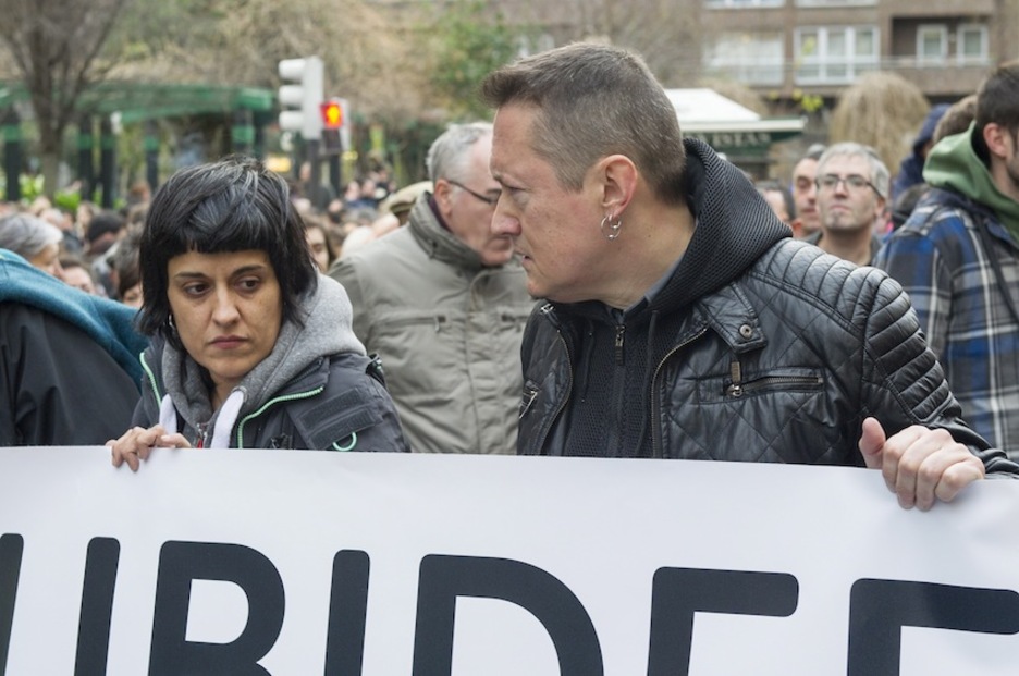 Anna Gabriel (CUP) y el cantante Fermín Muguruza. (ARGAZKI PRESS) Anna Gabriel (CUP) y el cantante Fermín Muguruza. (ARGAZKI PRESS)