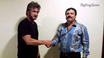 Sean Penn y Guzmán en la imagen difundida por Rolling Stone. (vía twitter @rollingstone)