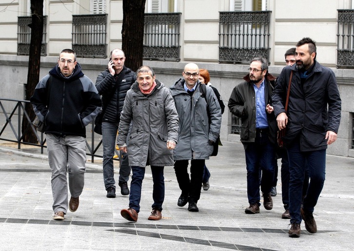 Varios de los militantes vascos que han acudido a declarar a la Audiencia Nacional española. (J.DANAE / ARGAZKI PRESS)